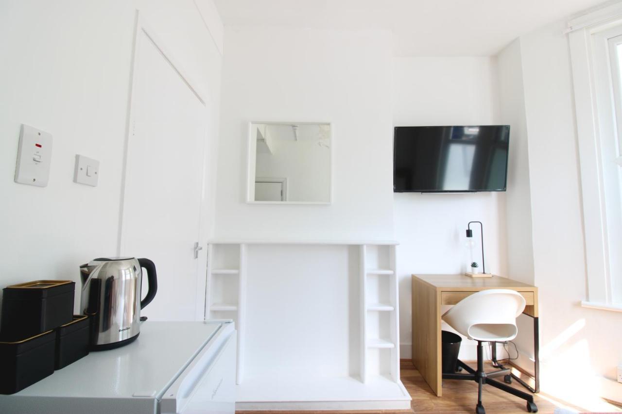 Lovely Studio Flats In Hackney Apartment Londra Exterior foto