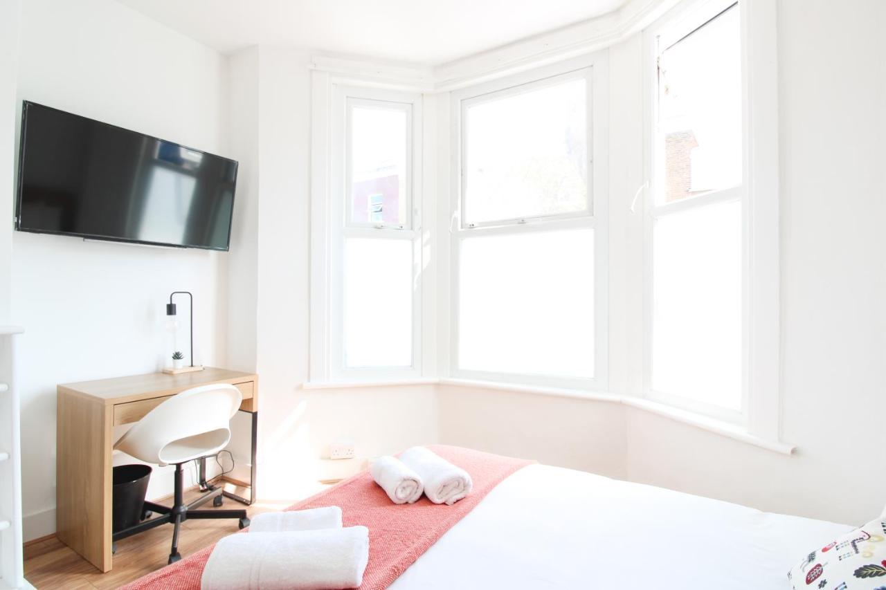 Lovely Studio Flats In Hackney Apartment Londra Exterior foto