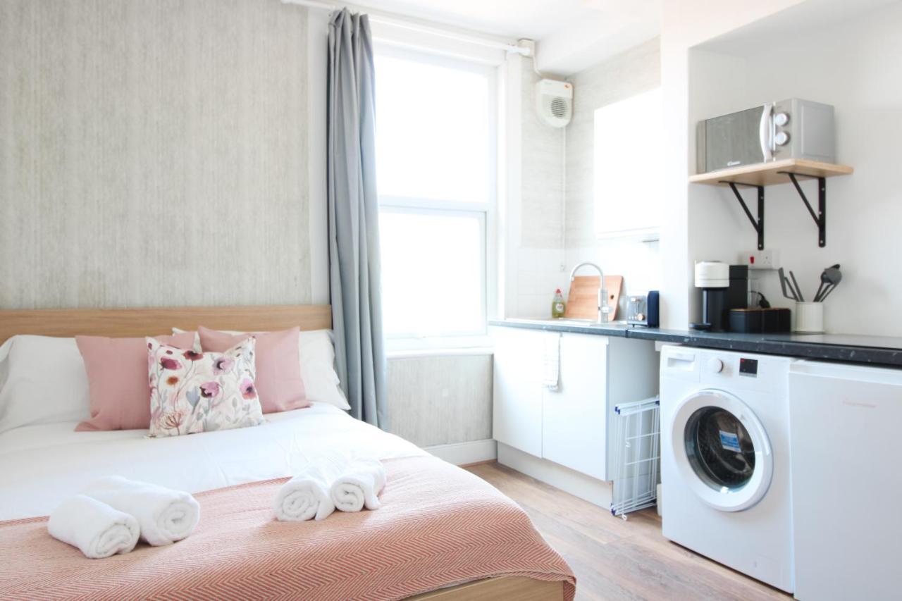 Lovely Studio Flats In Hackney Apartment Londra Exterior foto