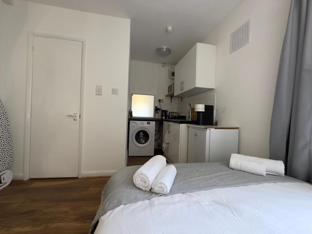 Lovely Studio Flats In Hackney Apartment Londra Exterior foto